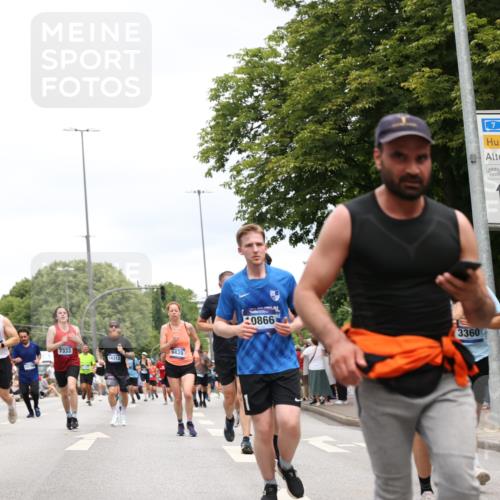 29.06.2025 - hella hamburg halbmarathon Yannick Fuchs http://msf.ph/oto/8469339 29.06.2025 10:57:32 20KM 1184, 1316, 1722, 1724, 1940, 1992, 2424, 3360, 4370, 5305, 5384, 5734, 6631, 7243, 7290, 7333, 8469, 8822, 9124, 9439, 9681, 10128, 10705, 10766, 10866, 11527, 11657, 11771, 12315, 12316, 12513, 12662, 13171, 13528, 13551, 14135, 14313, 14493, 15137, 15516, 15550, 15897, 16426, 16478, 16639, 16872, 17071, 17437, 17757, 17894, 18028, 18122, 18355, 18717 meine-sportfotos.de