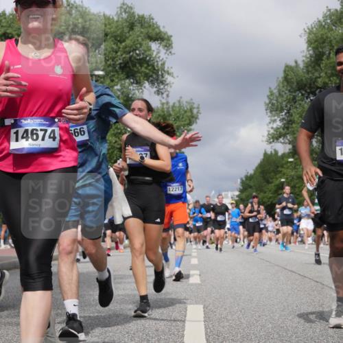 29.06.2025 - hella hamburg halbmarathon Luisa Fischer http://msf.ph/oto/8469391 29.06.2025 10:43:17 Kennedybrücke 107, 14674, 66, 12217, 10626, 9747, 2019, 2976, 3237, 3515, 3808, 3882, 3883, 3884, 4173, 4752, 5229, 5876, 5877, 7455, 7456, 7524, 7675, 7850, 7984, 8612, 8865, 8866, 9698, 9747, 10626, 10818 meine-sportfotos.de