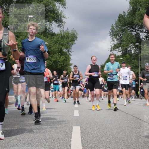 29.06.2025 - hella hamburg halbmarathon Luisa Fischer http://msf.ph/oto/8469666 29.06.2025 10:43:27 Kennedybrücke 382, 4257, 11533, 876, 4298, 10631, 653, 6866, 12414, 8107, 5045, 1058, 1586, 2019, 2888, 3808, 5229, 5263, 5654, 5701, 5876, 5877, 5901, 6866, 6876, 7174, 7675, 7850, 7984, 8107, 8391, 9495, 10806 meine-sportfotos.de