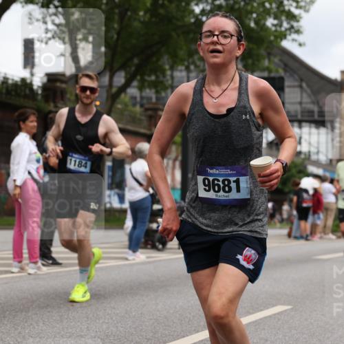 29.06.2025 - hella hamburg halbmarathon Yannick Fuchs http://msf.ph/oto/8469761 29.06.2025 10:57:34 20KM 1184, 1316, 1722, 1724, 1940, 1992, 2424, 2685, 3360, 4370, 5305, 5384, 5734, 6631, 7243, 7290, 7333, 8822, 9124, 9439, 9681, 10128, 10705, 10766, 10866, 11527, 11657, 11771, 12315, 12316, 12513, 12662, 13171, 13528, 13551, 14135, 14313, 14493, 15137, 15516, 15532, 15550, 15897, 16424, 16426, 16478, 16639, 16872, 17071, 17437, 17757, 17894, 18028, 18122, 18355, 18717 meine-sportfotos.de