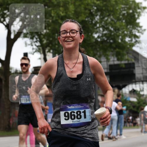 29.06.2025 - hella hamburg halbmarathon Yannick Fuchs http://msf.ph/oto/8469834 29.06.2025 10:57:34 20KM 1184, 1316, 1722, 1724, 1940, 1992, 2424, 2685, 3360, 4370, 5305, 5384, 5734, 6631, 7243, 7290, 7333, 8822, 9124, 9439, 9681, 10128, 10705, 10766, 10866, 11527, 11657, 11771, 12315, 12316, 12513, 12662, 13171, 13528, 13551, 14135, 14313, 14493, 15137, 15516, 15532, 15550, 15897, 16424, 16426, 16478, 16639, 16872, 17071, 17437, 17757, 17894, 18028, 18122, 18355, 18717 meine-sportfotos.de