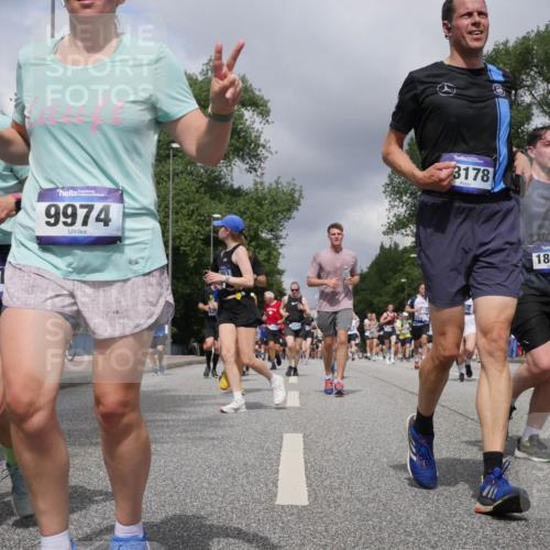 29.06.2025 - hella hamburg halbmarathon Luisa Fischer http://msf.ph/oto/8470286 29.06.2025 10:43:43 Kennedybrücke 9977, 9974, 13, 3178, 18101, 1899, 2109, 2254, 2515, 2572, 3607, 4271, 5702, 5975, 6363, 6920, 8815, 8984, 9187, 9195, 9468, 9977, 10474 meine-sportfotos.de