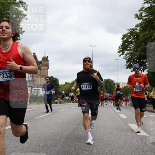 29.06.2025 - hella hamburg halbmarathon Yannick Fuchs http://msf.ph/oto/8470446 29.06.2025 10:57:37 20KM 1184, 1316, 1722, 1724, 1940, 1992, 2424, 2685, 3360, 4328, 4370, 5305, 5384, 5734, 6631, 7243, 7290, 7333, 8561, 8822, 9124, 9439, 9681, 10128, 10705, 10766, 10866, 11527, 11657, 11771, 12315, 12316, 12513, 12662, 13171, 13528, 14135, 14313, 14493, 15516, 15532, 15550, 15897, 16424, 16426, 16639, 16872, 17071, 17437, 17894, 18028, 18122, 18355, 18717 meine-sportfotos.de