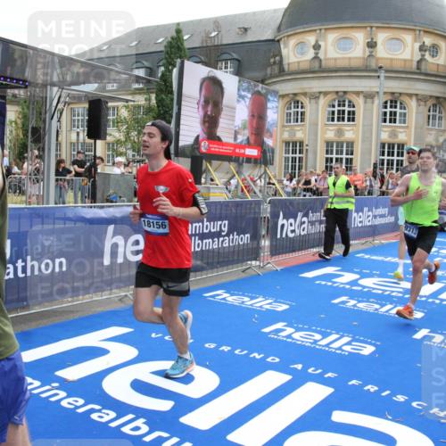 29.06.2025 - hella hamburg halbmarathon Michael Strokosch http://msf.ph/oto/8470529 29.06.2025 10:36:07 Ziel 2399, 6032, 9313, 10477, 12168, 12488, 13419, 14875, 17217, 18156, 18259 meine-sportfotos.de