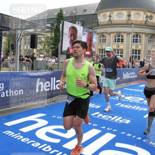 29.06.2025 - hella hamburg halbmarathon Michael Strokosch http://msf.ph/oto/8470557 29.06.2025 10:36:08 Ziel 2399, 6032, 9313, 10477, 12168, 12488, 13419, 14875, 17217, 18156, 18259, 18600 meine-sportfotos.de