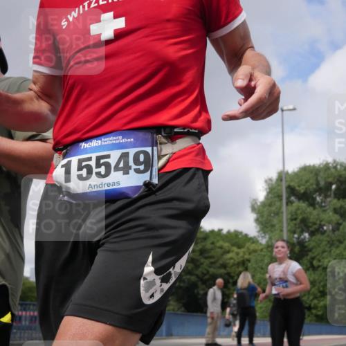 29.06.2025 - hella hamburg halbmarathon Luisa Fischer http://msf.ph/oto/8470589 29.06.2025 10:43:52 Kennedybrücke 15549, 1037, 2299, 3293, 3432, 3810, 4612, 5059, 5351, 6229, 6363, 8739, 8815, 9195, 9946, 10166, 10474 meine-sportfotos.de