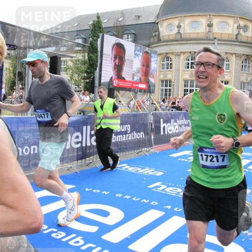 29.06.2025 - hella hamburg halbmarathon Michael Strokosch http://msf.ph/oto/8470593 29.06.2025 10:36:09 Ziel 2399, 6032, 6990, 9313, 10477, 12168, 12447, 12488, 13419, 14875, 17078, 17217, 18156, 18259, 18600 meine-sportfotos.de