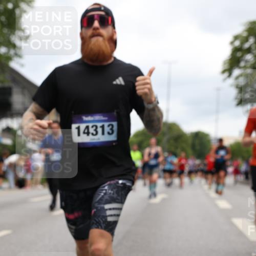 29.06.2025 - hella hamburg halbmarathon Yannick Fuchs http://msf.ph/oto/8470654 29.06.2025 10:57:38 20KM 1184, 1316, 1722, 1724, 1940, 1992, 2685, 3360, 4328, 4370, 5305, 5384, 5734, 6631, 7243, 7290, 7333, 8561, 8822, 9124, 9439, 9681, 10705, 10766, 10866, 11149, 11527, 11657, 11771, 12315, 12316, 12513, 12662, 13171, 13528, 14135, 14313, 14493, 15516, 15532, 15550, 15897, 16424, 16426, 16639, 16872, 17071, 17437, 17730, 17894, 18028, 18122, 18717 meine-sportfotos.de