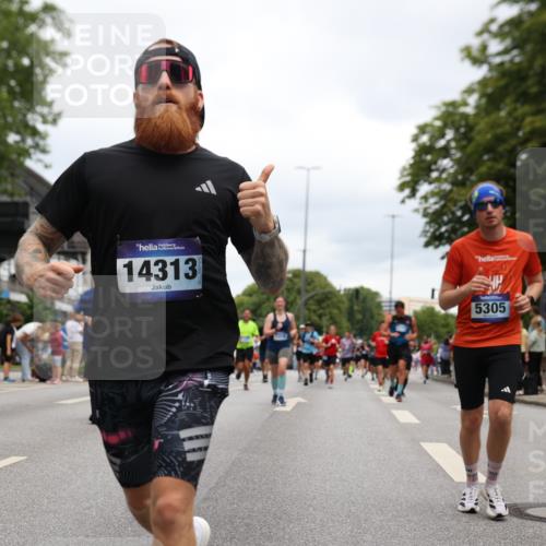 29.06.2025 - hella hamburg halbmarathon Yannick Fuchs http://msf.ph/oto/8470678 29.06.2025 10:57:38 20KM 1184, 1316, 1722, 1724, 1940, 1992, 2685, 3360, 4328, 4370, 5305, 5384, 5734, 6631, 7243, 7290, 7333, 8561, 8822, 9124, 9439, 9681, 10705, 10766, 10866, 11149, 11527, 11657, 11771, 12315, 12316, 12513, 12662, 13171, 13528, 14135, 14313, 14493, 15516, 15532, 15550, 15897, 16424, 16426, 16639, 16872, 17071, 17437, 17730, 17894, 18028, 18122, 18717 meine-sportfotos.de