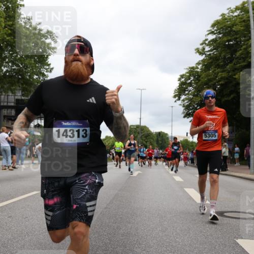 29.06.2025 - hella hamburg halbmarathon Yannick Fuchs http://msf.ph/oto/8470720 29.06.2025 10:57:38 20KM 1184, 1316, 1722, 1724, 1940, 1992, 2685, 3360, 4328, 4370, 5305, 5384, 5734, 6631, 7243, 7290, 7333, 8561, 8822, 9124, 9439, 9681, 10705, 10766, 10866, 11149, 11527, 11657, 11771, 12315, 12316, 12513, 12662, 13171, 13528, 14135, 14313, 14493, 15516, 15532, 15550, 15897, 16424, 16426, 16639, 16872, 17071, 17437, 17730, 17894, 18028, 18122, 18717 meine-sportfotos.de