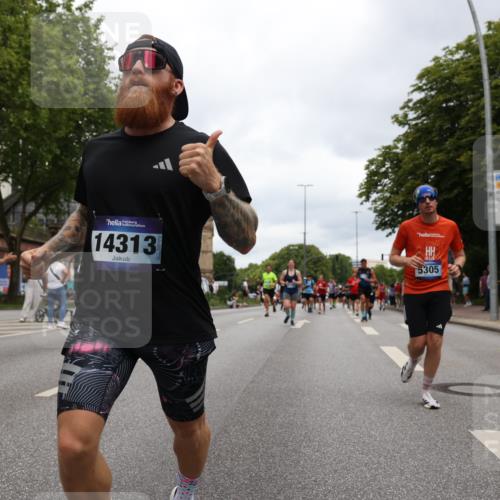 29.06.2025 - hella hamburg halbmarathon Yannick Fuchs http://msf.ph/oto/8470794 29.06.2025 10:57:38 20KM 1184, 1316, 1722, 1724, 1940, 1992, 2685, 3360, 4328, 4370, 5305, 5384, 5734, 6631, 7243, 7290, 7333, 8561, 8822, 9124, 9439, 9681, 10705, 10766, 10866, 11149, 11527, 11657, 11771, 12315, 12316, 12513, 12662, 13171, 13528, 14135, 14313, 14493, 15516, 15532, 15550, 15897, 16424, 16426, 16639, 16872, 17071, 17437, 17730, 17894, 18028, 18122, 18717 meine-sportfotos.de