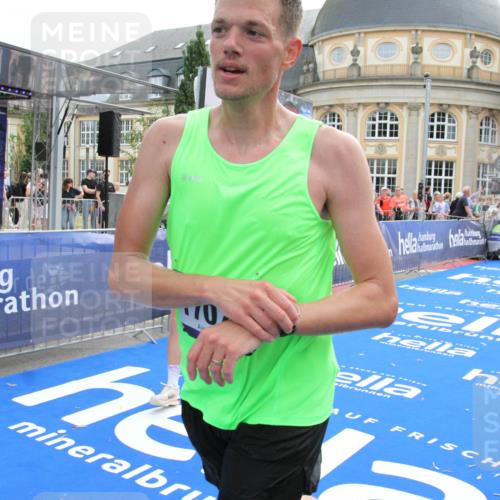 29.06.2025 - hella hamburg halbmarathon Michael Strokosch http://msf.ph/oto/8470890 29.06.2025 10:36:16 Ziel 2774, 6032, 6829, 6990, 6993, 12447, 13991, 14601, 15115, 15348, 17078, 17329, 17691, 18600 meine-sportfotos.de