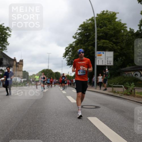 29.06.2025 - hella hamburg halbmarathon Yannick Fuchs http://msf.ph/oto/8470910 29.06.2025 10:57:38 20KM 1184, 1316, 1722, 1724, 1940, 1992, 2685, 3360, 4328, 4370, 5305, 5384, 5734, 6631, 7243, 7290, 7333, 8561, 8822, 9124, 9439, 9681, 10705, 10766, 10866, 11149, 11527, 11657, 11771, 12315, 12316, 12513, 12662, 13171, 13528, 14135, 14313, 14493, 15516, 15532, 15550, 15897, 16424, 16426, 16639, 16872, 17071, 17437, 17730, 17894, 18028, 18122, 18717 meine-sportfotos.de