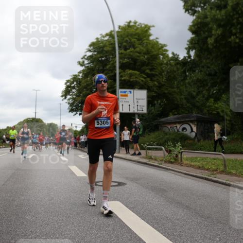 29.06.2025 - hella hamburg halbmarathon Yannick Fuchs http://msf.ph/oto/8471078 29.06.2025 10:57:38 20KM 1184, 1316, 1722, 1724, 1940, 1992, 2685, 3360, 4328, 4370, 5305, 5384, 5734, 6631, 7243, 7290, 7333, 8561, 8822, 9124, 9439, 9681, 10705, 10766, 10866, 11149, 11527, 11657, 11771, 12315, 12316, 12513, 12662, 13171, 13528, 14135, 14313, 14493, 15516, 15532, 15550, 15897, 16424, 16426, 16639, 16872, 17071, 17437, 17730, 17894, 18028, 18122, 18717 meine-sportfotos.de