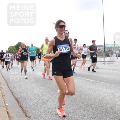 29.06.2025 - hella hamburg halbmarathon Lena Gebhardt http://msf.ph/oto/8471167 29.06.2025 10:33:00 Lombardsbrücke 6471, 9768, 6861, 40, 8170, 100, 3708, 1078, 1199, 1237, 1324, 1732, 1764, 2038, 2054, 2059, 2085, 2276, 2838, 2959, 3391, 3422, 3660, 3670, 3708, 3753, 3871, 4030, 4096, 4446, 4555, 4650, 5110, 5180, 5581, 5871, 5917, 6040, 6773, 6861, 7308, 7309, 7387, 7531, 7633, 7749, 7750, 7982, 8170, 8595, 8839, 9010, 9034, 9143, 9188, 9289, 9471, 9542, 9768, 10013, 10048, 10277, 11229, 11260, 11713, 11756, 11826, 12039, 12423, 12424, 14305, 14743, 15951 meine-sportfotos.de