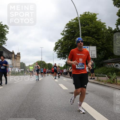 29.06.2025 - hella hamburg halbmarathon Yannick Fuchs http://msf.ph/oto/8471178 29.06.2025 10:57:39 20KM 1184, 1316, 1464, 1722, 1724, 1940, 1992, 2685, 3360, 4328, 4370, 5305, 5384, 5734, 6631, 7243, 7290, 7333, 8561, 8822, 9439, 9681, 10705, 10766, 10866, 11149, 11527, 11657, 11771, 12315, 12316, 12513, 12662, 13171, 14135, 14313, 14493, 15516, 15532, 15550, 15897, 16424, 16426, 16639, 16872, 16995, 17071, 17437, 17730, 17894, 18028, 18122, 18717 meine-sportfotos.de