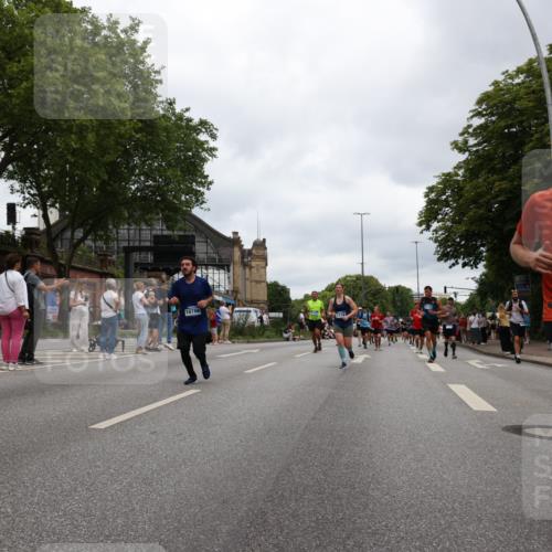 29.06.2025 - hella hamburg halbmarathon Yannick Fuchs http://msf.ph/oto/8471255 29.06.2025 10:57:39 20KM 1184, 1316, 1464, 1722, 1724, 1940, 1992, 2685, 3360, 4328, 4370, 5305, 5384, 5734, 6631, 7243, 7290, 7333, 8561, 8822, 9439, 9681, 10705, 10766, 10866, 11149, 11527, 11657, 11771, 12315, 12316, 12513, 12662, 13171, 14135, 14313, 14493, 15516, 15532, 15550, 15897, 16424, 16426, 16639, 16872, 16995, 17071, 17437, 17730, 17894, 18028, 18122, 18717 meine-sportfotos.de