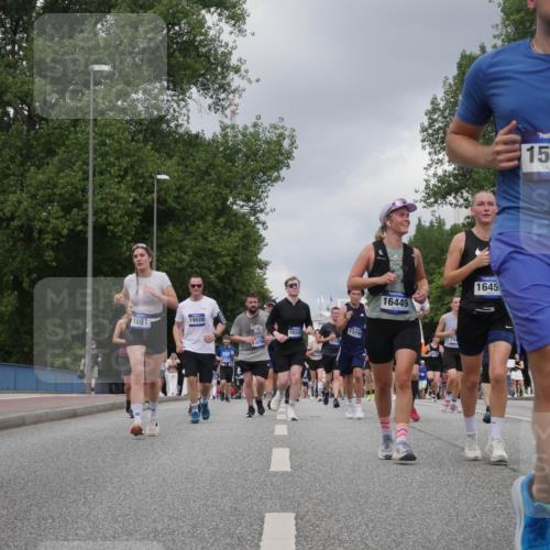 29.06.2025 - hella hamburg halbmarathon Luisa Fischer http://msf.ph/oto/8471433 29.06.2025 10:44:14 Kennedybrücke 58, 1691, 19026, 13299, 1629, 1175, 1329, 16449, 75, 1645, 15927, 1075, 1323, 4906, 7585, 8429, 8430, 9962 meine-sportfotos.de