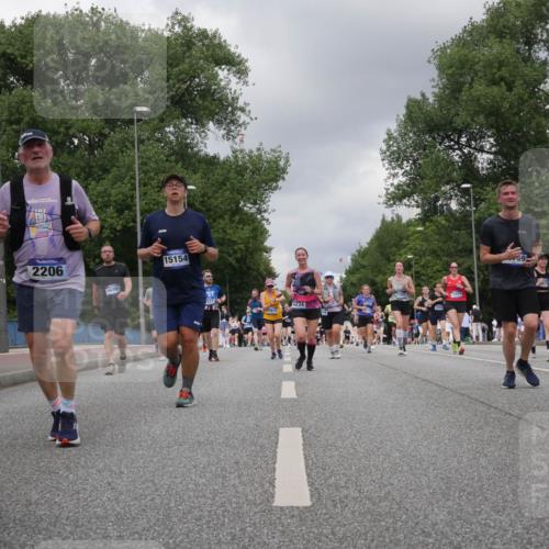 29.06.2025 - hella hamburg halbmarathon Luisa Fischer http://msf.ph/oto/8471662 29.06.2025 10:44:21 Kennedybrücke 2206, 16085, 15154, 121, 4234, 17879, 7293, 12610, 59, 878, 4044, 7293, 7585, 7829, 8878, 10269, 10644 meine-sportfotos.de