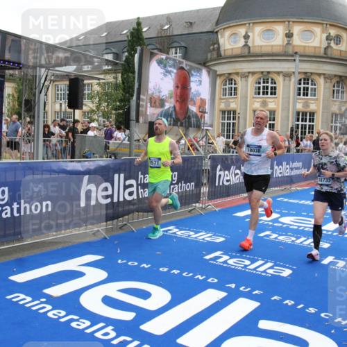 29.06.2025 - hella hamburg halbmarathon Michael Strokosch http://msf.ph/oto/8471857 29.06.2025 10:36:46 Ziel 1571, 3809, 4865, 5092, 5961, 6529, 13343, 14622, 15621, 18038, 18733 meine-sportfotos.de