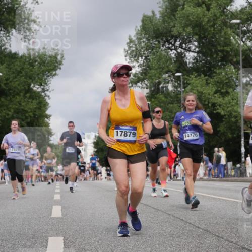 29.06.2025 - hella hamburg halbmarathon Luisa Fischer http://msf.ph/oto/8471923 29.06.2025 10:44:27 Kennedybrücke 7829, 12501, 4638, 17879, 14776, 4044, 0644, 1731, 4044, 4638, 5549, 6088, 7293, 7829, 8878, 10269, 10644 meine-sportfotos.de