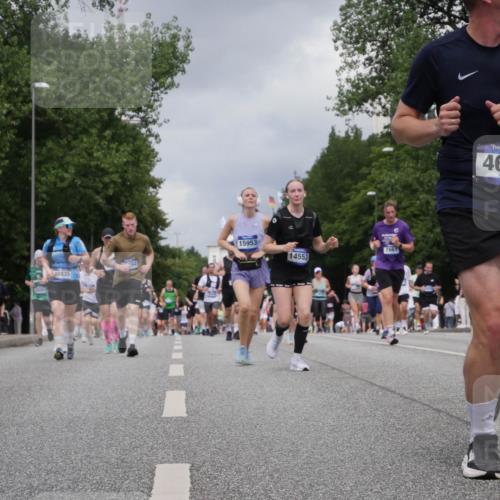 29.06.2025 - hella hamburg halbmarathon Luisa Fischer http://msf.ph/oto/8472117 29.06.2025 10:44:32 Kennedybrücke 14153, 6842, 10835, 94, 15953, 7661, 14553, 4638, 1731, 4044, 4638, 5549, 6088, 7661, 7829, 10269, 10407, 10644 meine-sportfotos.de