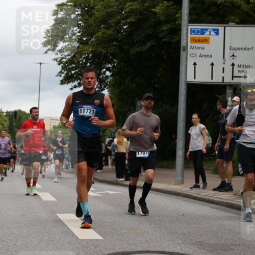 29.06.2025 - hella hamburg halbmarathon Yannick Fuchs http://msf.ph/oto/8472121 29.06.2025 10:57:42 20KM 1184, 1254, 1316, 1464, 1722, 1724, 1940, 2685, 4328, 4370, 5305, 5384, 7243, 7290, 7333, 8561, 9191, 9439, 9681, 10705, 10766, 10866, 11149, 11527, 11657, 11771, 12315, 12316, 12513, 12662, 13171, 13841, 14135, 14313, 14493, 15093, 15532, 15550, 15897, 16424, 16426, 16639, 16995, 17061, 17071, 17437, 17730, 17894, 18122, 18717 meine-sportfotos.de