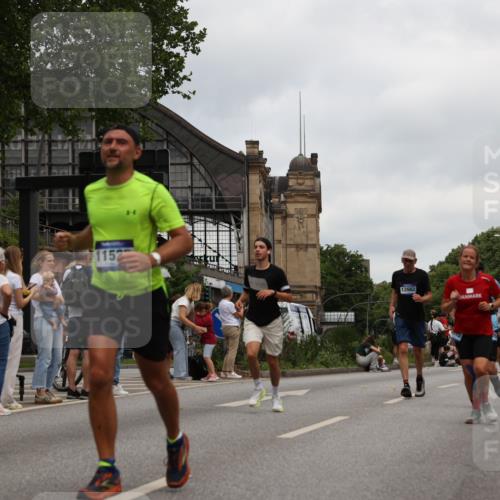 29.06.2025 - hella hamburg halbmarathon Yannick Fuchs http://msf.ph/oto/8472245 29.06.2025 10:57:43 20KM 1184, 1254, 1316, 1464, 1722, 1724, 1940, 2685, 4328, 4370, 5305, 5384, 7243, 7290, 7333, 8561, 9191, 9439, 10705, 10766, 10866, 11149, 11527, 11657, 11771, 12315, 12316, 12513, 12662, 13171, 13841, 14135, 14313, 14493, 15093, 15532, 15550, 15897, 16424, 16426, 16639, 16995, 17061, 17071, 17437, 17730, 17894, 18122, 18717 meine-sportfotos.de