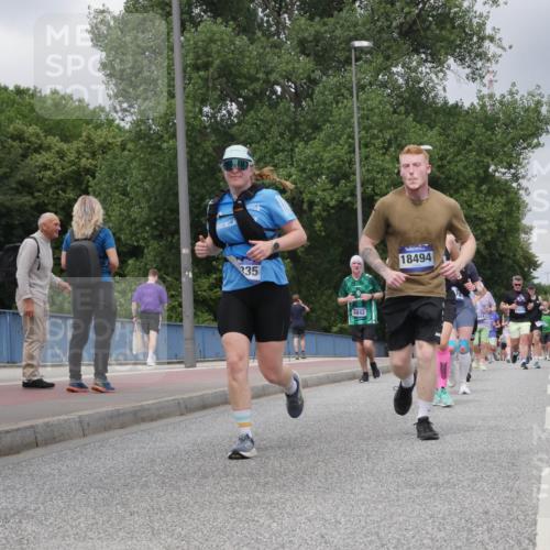 29.06.2025 - hella hamburg halbmarathon Luisa Fischer http://msf.ph/oto/8472295 29.06.2025 10:44:37 Kennedybrücke 335, 6842, 18494, 3344, 4412, 2805, 3344, 4412, 5549, 7661, 8769, 10407 meine-sportfotos.de