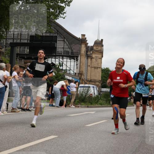 29.06.2025 - hella hamburg halbmarathon Yannick Fuchs http://msf.ph/oto/8472406 29.06.2025 10:57:44 20KM 1184, 1254, 1316, 1334, 1464, 1940, 2685, 4328, 5305, 5384, 7243, 7290, 7333, 8561, 9191, 9439, 10705, 10766, 10866, 11149, 11527, 11657, 11771, 12315, 12316, 12513, 12662, 13171, 13841, 14135, 14313, 14493, 15093, 15532, 15550, 15897, 16424, 16426, 16639, 16995, 17061, 17071, 17437, 17730, 17894, 18122, 18717 meine-sportfotos.de