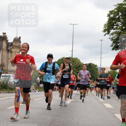 29.06.2025 - hella hamburg halbmarathon Yannick Fuchs http://msf.ph/oto/8472484 29.06.2025 10:57:45 20KM 1184, 1254, 1316, 1334, 1464, 1940, 2685, 4328, 5305, 5384, 7243, 7290, 8561, 9191, 9439, 10705, 10766, 10866, 11149, 11527, 11657, 11771, 12315, 12316, 12662, 13171, 13841, 14135, 14493, 15093, 15532, 15550, 15897, 16424, 16426, 16639, 16995, 17061, 17071, 17437, 17685, 17686, 17730, 17894, 18122, 18581, 18717 meine-sportfotos.de