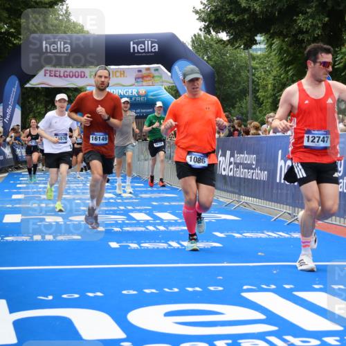 29.06.2025 - hella hamburg halbmarathon Strokosch-Dieckow http://msf.ph/oto/8472572 29.06.2025 10:48:03 Ziel 1086, 1604, 1613, 1914, 4324, 4528, 4601, 4711, 5022, 6377, 9544, 9626, 9638, 12706, 12724, 12747, 12808, 13570, 14192, 15973, 16094, 16149, 16269, 16766, 18206, 18922, 19198 meine-sportfotos.de