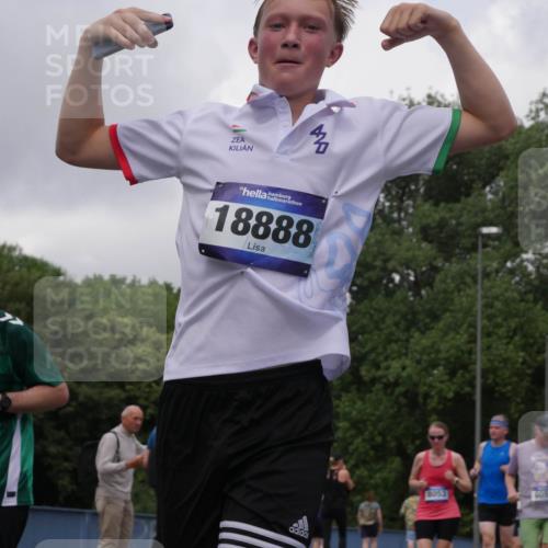 29.06.2025 - hella hamburg halbmarathon Luisa Fischer http://msf.ph/oto/8472579 29.06.2025 10:44:43 Kennedybrücke 18888, 6842, 712, 8, 8053, 8054, 15076, 2805, 3344, 4412, 5688, 5928, 7661, 8769 meine-sportfotos.de