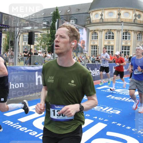 29.06.2025 - hella hamburg halbmarathon Michael Strokosch http://msf.ph/oto/8472626 29.06.2025 10:37:07 Ziel 1385, 1411, 5315, 6123, 6458, 7482, 9178, 10738, 11120, 15261, 15410, 16992, 17024, 17125, 17658 meine-sportfotos.de