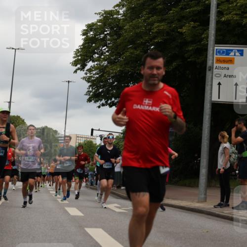 29.06.2025 - hella hamburg halbmarathon Yannick Fuchs http://msf.ph/oto/8472658 29.06.2025 10:57:45 20KM 1184, 1254, 1316, 1334, 1464, 1940, 2685, 4328, 5305, 5384, 7243, 7290, 8561, 9191, 9439, 10705, 10766, 10866, 11149, 11527, 11657, 11771, 12315, 12316, 12662, 13171, 13841, 14135, 14493, 15093, 15532, 15550, 15897, 16424, 16426, 16639, 16995, 17061, 17071, 17437, 17685, 17686, 17730, 17894, 18122, 18581, 18717 meine-sportfotos.de
