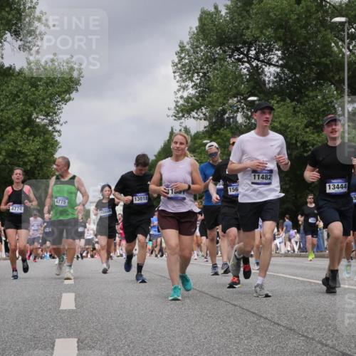 29.06.2025 - hella hamburg halbmarathon Luisa Fischer http://msf.ph/oto/8472842 29.06.2025 10:44:50 Kennedybrücke 38, 6278, 4775, 13018, 4774, 15669, 5225, 156, 11482, 13444, 54, 2229, 2805, 3694, 4774, 5688, 5928, 7821, 8293, 9009, 9370 meine-sportfotos.de