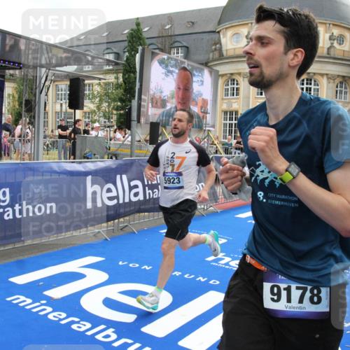 29.06.2025 - hella hamburg halbmarathon Michael Strokosch http://msf.ph/oto/8472945 29.06.2025 10:37:15 Ziel 4860, 5923, 7482, 8362, 9178, 10190, 11423, 13972, 15178, 17137, 17726 meine-sportfotos.de