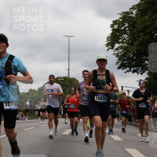 29.06.2025 - hella hamburg halbmarathon Yannick Fuchs http://msf.ph/oto/8472955 29.06.2025 10:57:46 20KM 1254, 1316, 1334, 1464, 1940, 2685, 4328, 5305, 5384, 7290, 8561, 9191, 9439, 10705, 10766, 11149, 11527, 11657, 11771, 12315, 12316, 12662, 13171, 13841, 14135, 14493, 15093, 15532, 15897, 16424, 16426, 16639, 16995, 17061, 17071, 17437, 17685, 17686, 17730, 17894, 18122, 18581, 18717 meine-sportfotos.de