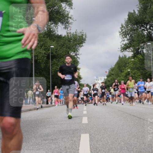 29.06.2025 - hella hamburg halbmarathon Luisa Fischer http://msf.ph/oto/8473089 29.06.2025 10:44:55 Kennedybrücke 4775, 15039, 1314, 1536, 2229, 3694, 4774, 5086, 5688, 6846, 7821, 8293, 8300, 8301, 9009, 9370, 10027 meine-sportfotos.de