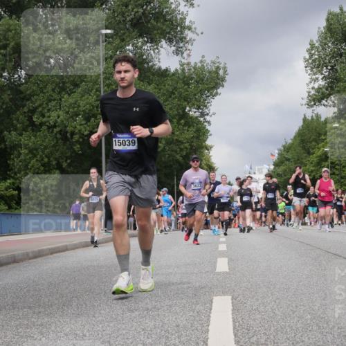29.06.2025 - hella hamburg halbmarathon Luisa Fischer http://msf.ph/oto/8473159 29.06.2025 10:44:57 Kennedybrücke 5225, 15039, 3623, 1337, 1536, 6719, 1314, 1536, 2229, 3533, 3694, 4774, 5086, 6846, 6894, 7821, 8293, 8300, 8301, 9009, 9370, 10027 meine-sportfotos.de