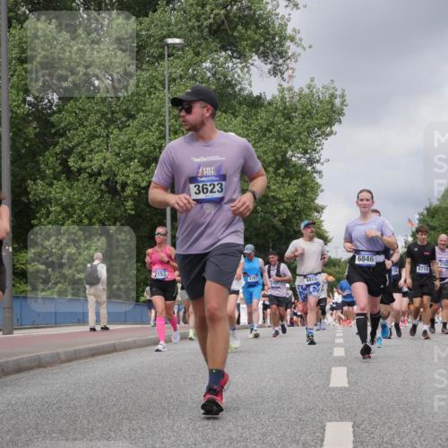 29.06.2025 - hella hamburg halbmarathon Luisa Fischer http://msf.ph/oto/8473271 29.06.2025 10:45:02 Kennedybrücke 5225, 2153, 3623, 4787, 6846, 6719, 4415, 8751, 2762, 2763, 1314, 1317, 1536, 2229, 3532, 3533, 3694, 5086, 6719, 6793, 6846, 6894, 7821, 8293, 8300, 8301, 8443, 8586, 9370, 10027, 10483 meine-sportfotos.de