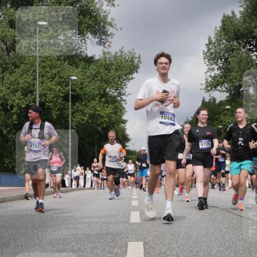 29.06.2025 - hella hamburg halbmarathon Luisa Fischer http://msf.ph/oto/8473465 29.06.2025 10:45:08 Kennedybrücke 4530, 8751, 4610, 10483, 13877, 1, 55, 6726, 11686, 793, 6719, 1317, 2762, 2763, 3532, 3533, 5942, 6066, 6719, 6726, 6793, 6894, 8300, 8301, 8443, 8586, 10483 meine-sportfotos.de