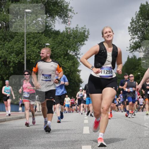 29.06.2025 - hella hamburg halbmarathon Luisa Fischer http://msf.ph/oto/8473550 29.06.2025 10:45:12 Kennedybrücke 8385, 13622, 4610, 13877, 112, 11255, 6550, 4872, 67, 1317, 2762, 2763, 3532, 5942, 6066, 6719, 6726, 6793, 8443, 9588, 10181, 10483 meine-sportfotos.de
