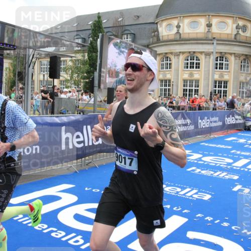 29.06.2025 - hella hamburg halbmarathon Michael Strokosch http://msf.ph/oto/8473570 29.06.2025 10:37:33 Ziel 1290, 2767, 5042, 5791, 6047, 7831, 9017, 9914, 10451, 13372, 18159, 18723 meine-sportfotos.de