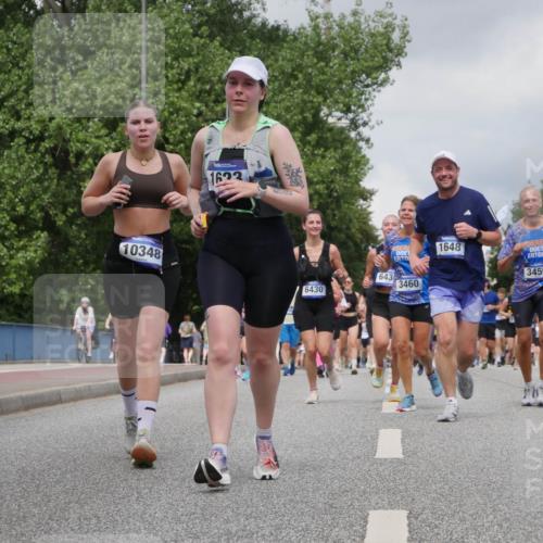 29.06.2025 - hella hamburg halbmarathon Luisa Fischer http://msf.ph/oto/8473764 29.06.2025 10:45:21 Kennedybrücke 10348, 1622, 1648, 643, 3460, 6430, 3459, 1648, 3459, 4329, 4885, 5432, 6137, 6153, 6450, 7968, 8004, 8162, 8163, 9588, 10181, 10872 meine-sportfotos.de