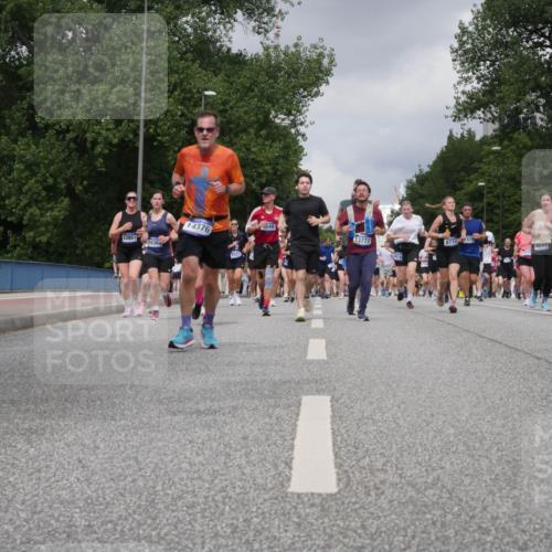 29.06.2025 - hella hamburg halbmarathon Luisa Fischer http://msf.ph/oto/8473897 29.06.2025 10:45:28 Kennedybrücke 6848, 14376, 13772, 12801, 1636, 8712, 03, 4541, 632, 1039, 1648, 1712, 2974, 3326, 3459, 3568, 4329, 4541, 4885, 5432, 5671, 6153, 6320, 6450, 8004, 8163, 8712, 10872 meine-sportfotos.de