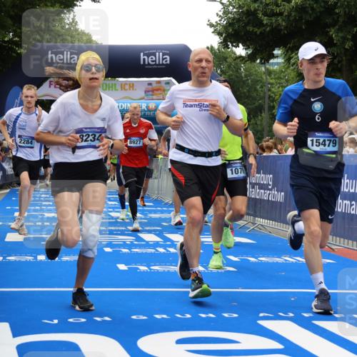 29.06.2025 - hella hamburg halbmarathon Strokosch-Dieckow http://msf.ph/oto/8474196 29.06.2025 10:47:33 Ziel 1012, 1070, 1320, 1592, 1696, 2284, 2708, 2839, 2869, 2953, 3304, 5532, 5889, 6009, 7962, 8023, 8234, 8852, 8927, 9305, 10969, 10988, 11021, 12870, 13223, 13303, 13948, 14618, 14619, 15451, 15479, 15923, 16205, 17846, 17905, 18104, 18758, 18970, 19181 meine-sportfotos.de