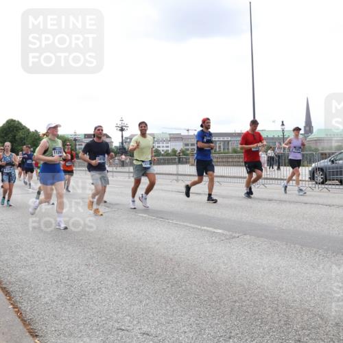 29.06.2025 - hella hamburg halbmarathon Lena Gebhardt http://msf.ph/oto/8474298 29.06.2025 10:33:10 Lombardsbrücke 3871, 1324, 11260, 1874, 1874, 1078, 1237, 1324, 1732, 1764, 1995, 2038, 2054, 2059, 2085, 2276, 2838, 2959, 3341, 3391, 3422, 3708, 3753, 3812, 3871, 4030, 4096, 4164, 4445, 4446, 4555, 4650, 5110, 5180, 5581, 5917, 6040, 6773, 6861, 7387, 7705, 7982, 8170, 8595, 8839, 9034, 9143, 9289, 9471, 9542, 9591, 9592, 9750, 9768, 9780, 11229, 11260, 11713, 11756, 11826, 12039, 12423, 12424, 14305, 14743, 15951 meine-sportfotos.de