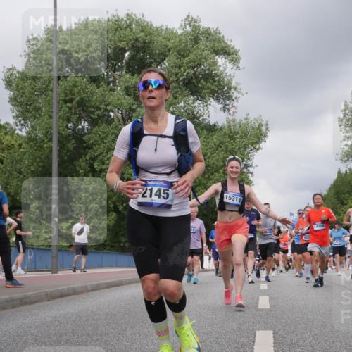 29.06.2025 - hella hamburg halbmarathon Luisa Fischer http://msf.ph/oto/8474373 29.06.2025 10:45:50 Kennedybrücke 2145, 15311, 18, 4426, 08, 682, 14486, 13776, 6136, 4680, 1752, 2134, 4680, 5419, 6136, 6828, 7040, 7043, 7260, 9644, 10623, 10842 meine-sportfotos.de