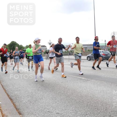 29.06.2025 - hella hamburg halbmarathon Lena Gebhardt http://msf.ph/oto/8474489 29.06.2025 10:33:11 Lombardsbrücke 11260, 15957, 18743, 4650, 1324, 1078, 1237, 1324, 1732, 1764, 1995, 2038, 2054, 2059, 2085, 2276, 2838, 2959, 3341, 3391, 3422, 3708, 3753, 3812, 3871, 4030, 4096, 4164, 4445, 4446, 4555, 4650, 5110, 5180, 5581, 5917, 6040, 6773, 6861, 7387, 7705, 7982, 8170, 8595, 8839, 9034, 9143, 9289, 9471, 9542, 9591, 9592, 9750, 9768, 9780, 11229, 11260, 11713, 11756, 11826, 12039, 12423, 12424, 14305, 14743, 15951 meine-sportfotos.de